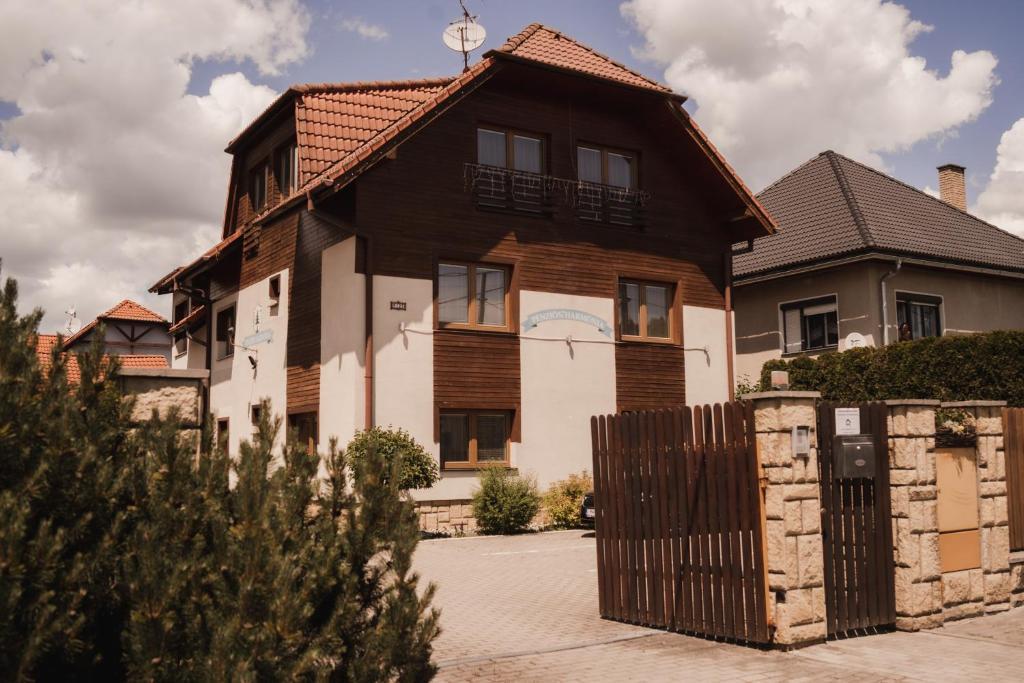 Penzion Harmonia Liptovský Mikuláš Exteriér fotografie